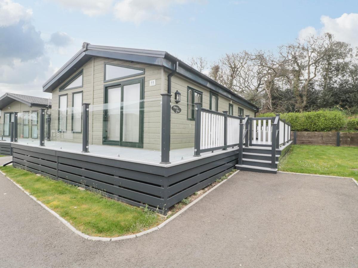 Amethyst Lodge Lymington Exterior photo